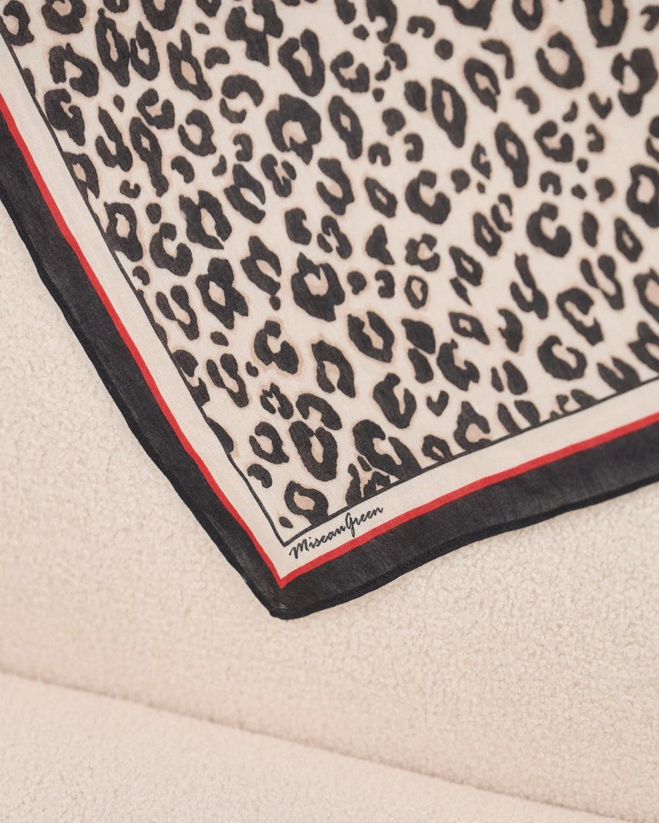Foulard léopard Carole - Image 4