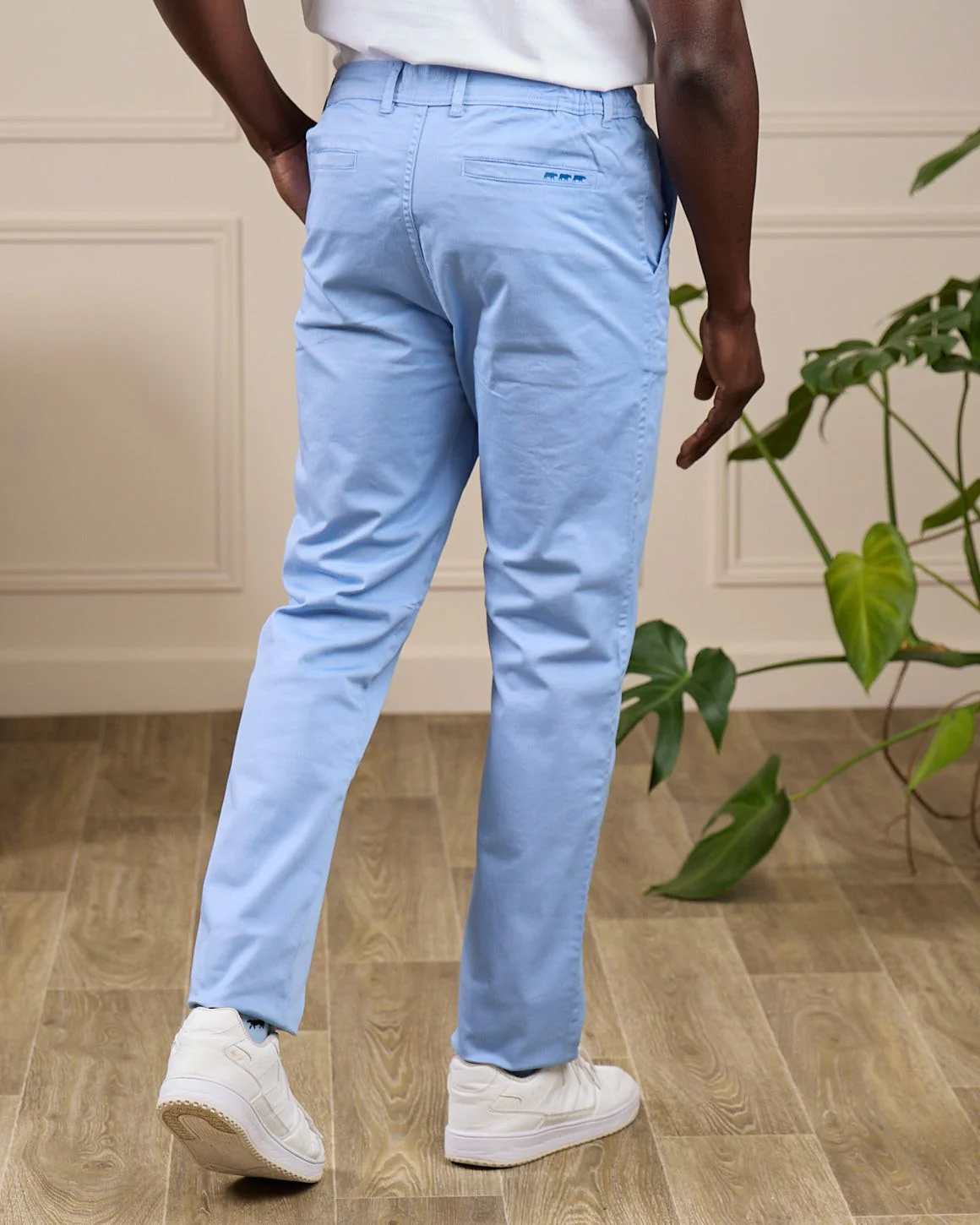 Chino coupe ajustée - Image 5