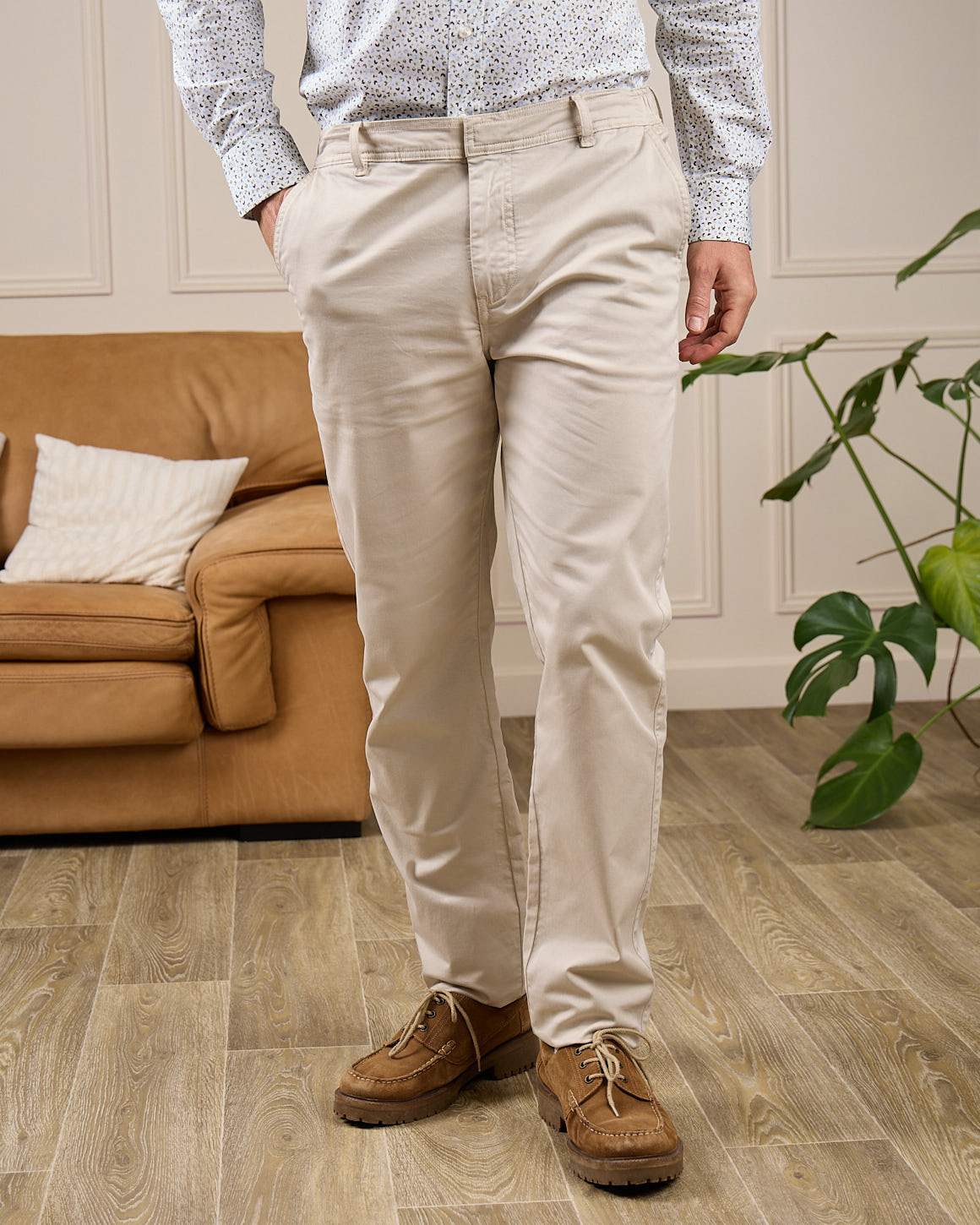 Chino coupe ajustée - Image 5