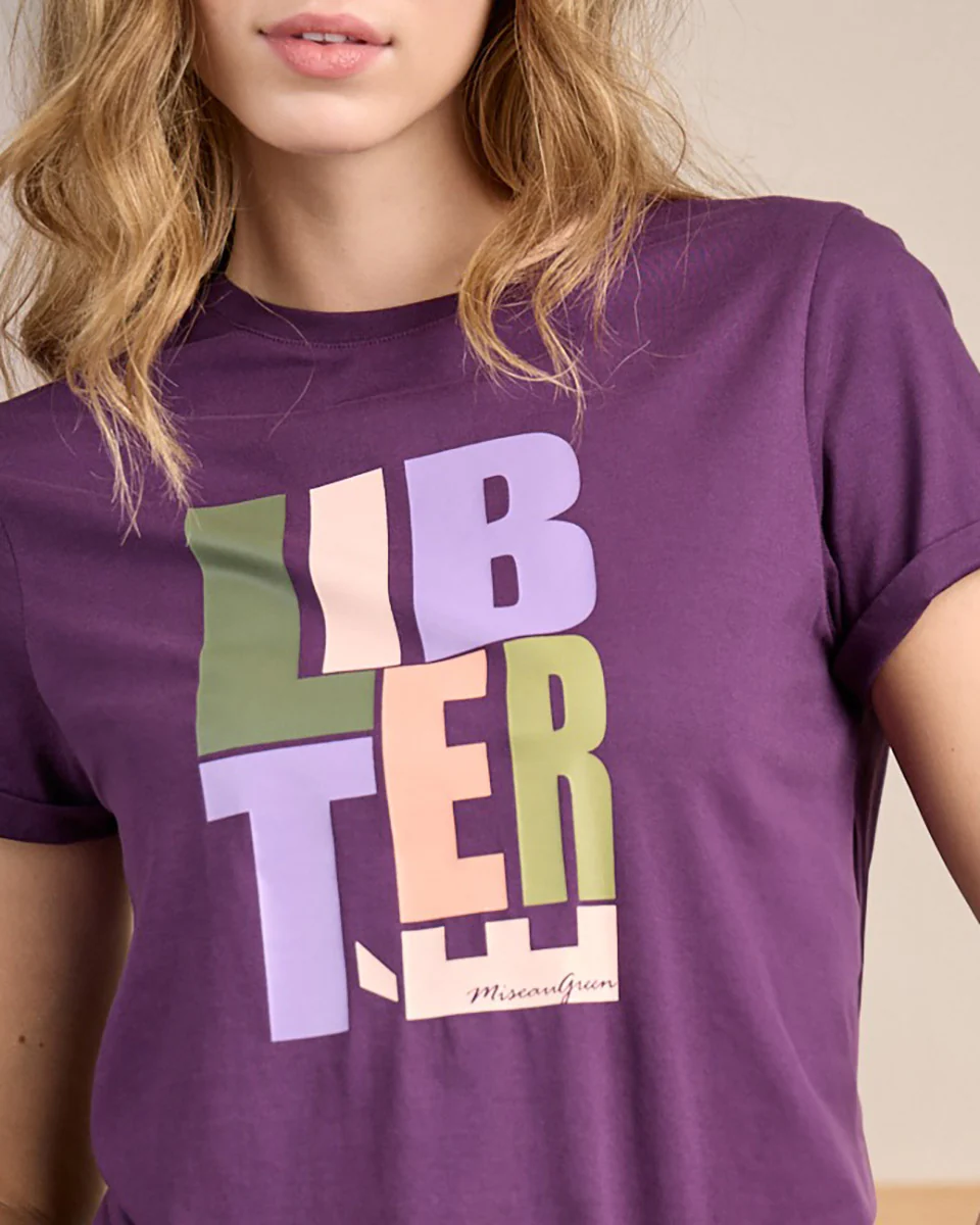 T-shirt message - Image 5